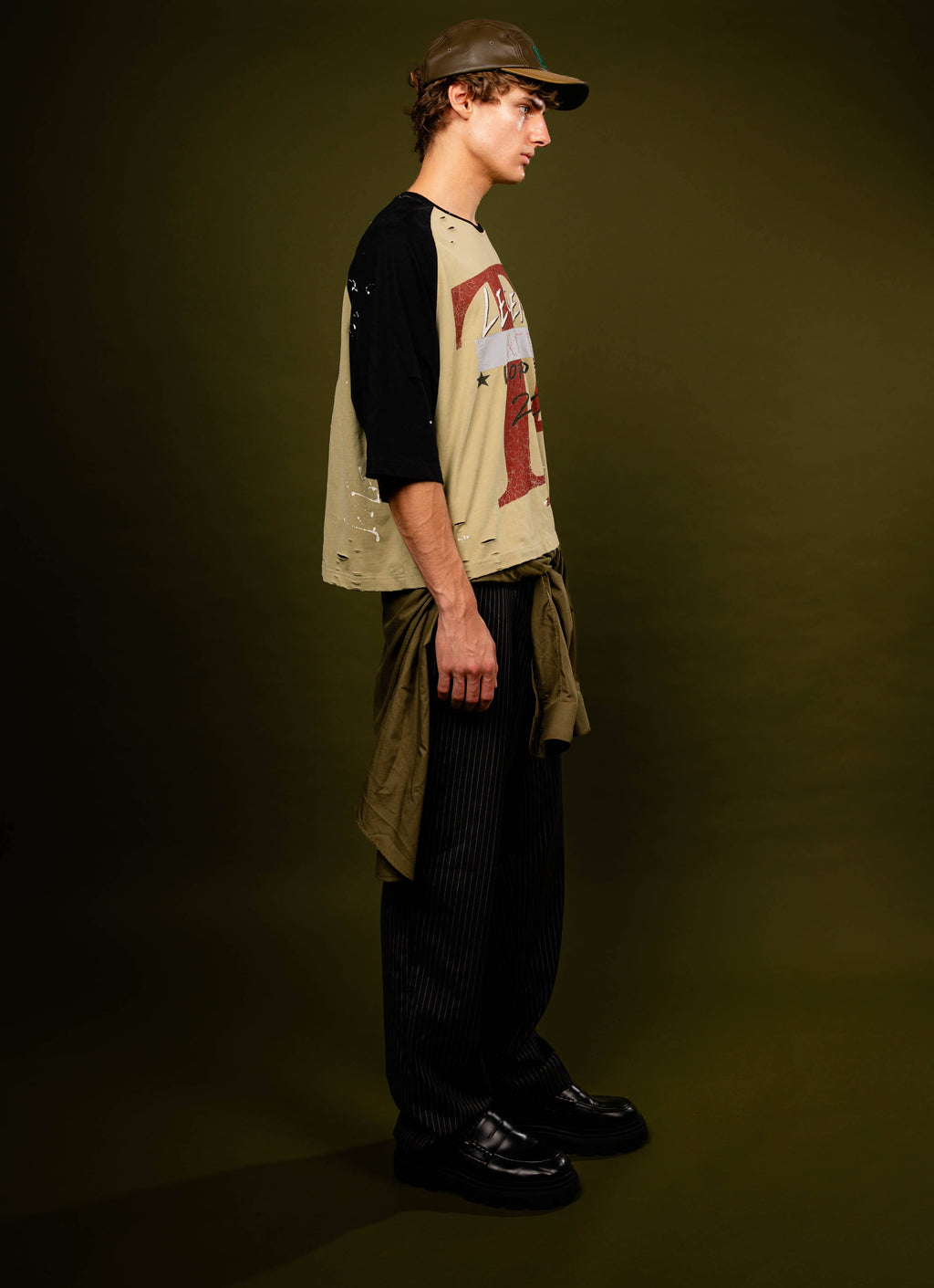 LEGENDS RAGLAN TEE