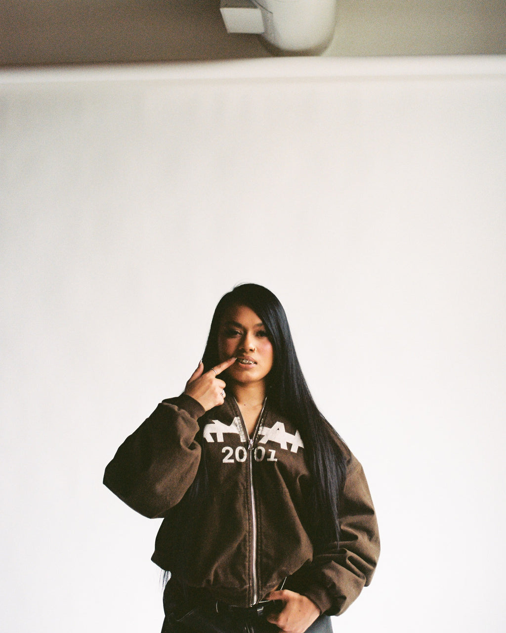 MOCHA '01 ZIP UP